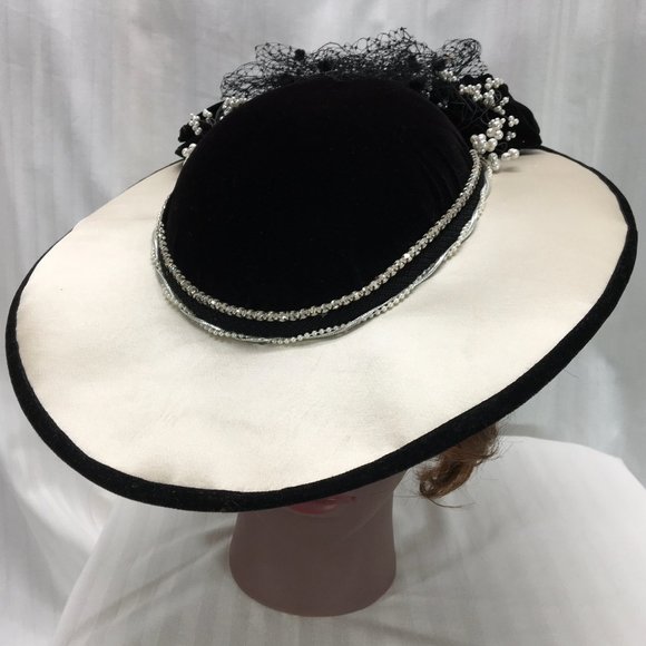 B & W Fascinator w/ Black Veil, Pearls, Rhinestone main image 6